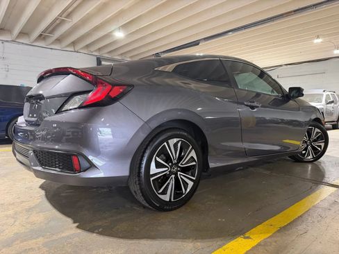 Used 2018 Honda Civic EX-T image 4