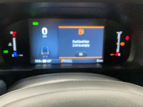 New 2025 Ford Maverick XL w/ Equipment Group 101A image 16