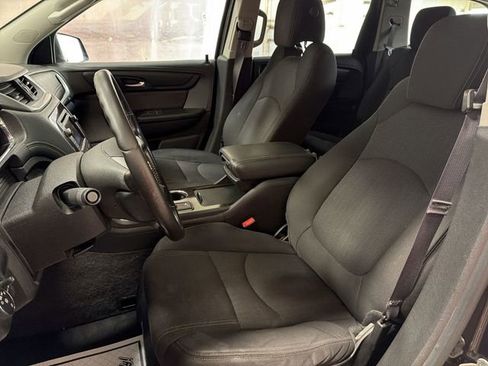 Used 2015 Chevrolet Traverse LT w/ Style and Technology Package AWD/4WD image 11