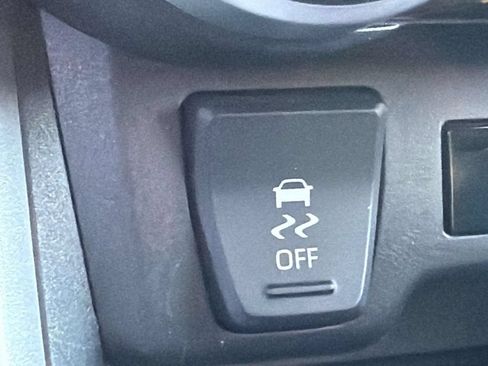 Certified 2025 Toyota RAV4 LE FWD image 20