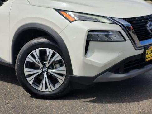 Certified 2023 Nissan Rogue SV FWD image 9