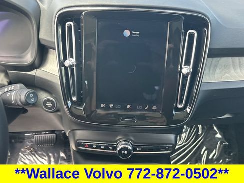 Used 2026 Volvo XC40 B5 Plus AWD/4WD image 12