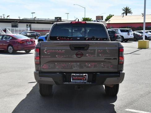 Used 2023 Nissan Frontier PRO-4X w/ Pro-4X Premium Package AWD/4WD image 7