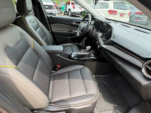 Used 2024 Chevrolet Trax ACTIV w/ Driver Confidence Package FWD image 37