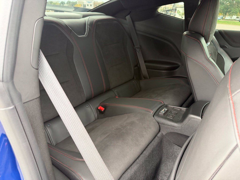 Used 2019 Chevrolet Camaro ZL1 RWD image 26