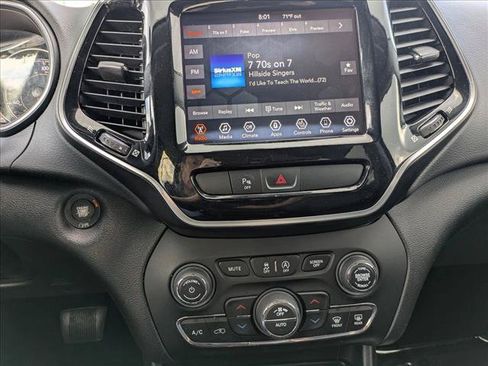 Used 2020 Jeep Cherokee Limited AWD/4WD image 13