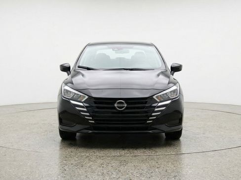 Used 2025 Nissan Versa SV FWD image 1
