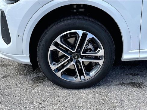 New 2026 Audi Q5 Premium AWD/4WD image 13