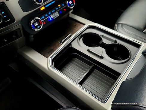 Used 2022 Ford F350 Lariat w/ Black Appearance Package image 13