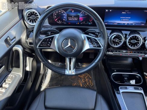 Used 2025 Mercedes-Benz CLA 250 4MATIC image 15