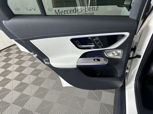 Certified 2023 Mercedes-Benz GLC 300 image 24
