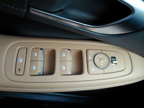 Used 2024 Hyundai Sonata Limited image 38