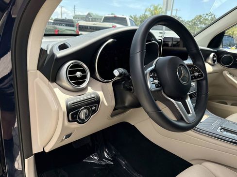 Certified 2022 Mercedes-Benz GLC 300 image 20