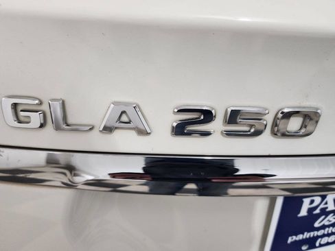 Used 2017 Mercedes-Benz GLA 250 4MATIC w/ Premium Package image 41