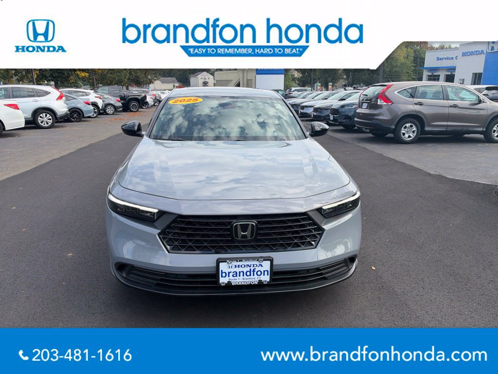 Used 2025 Honda Accord Sport image 2