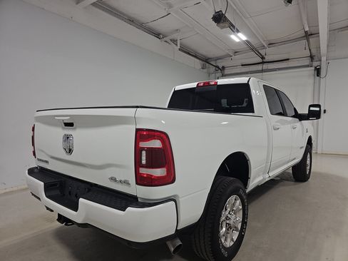 Used 2024 RAM 2500 Laramie AWD/4WD image 6