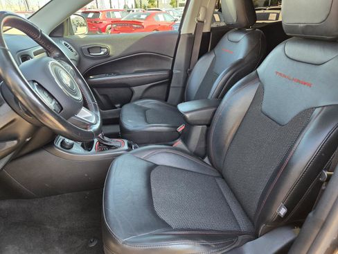 Certified 2019 Jeep Compass Trailhawk w/ Cold Weather Group image 23