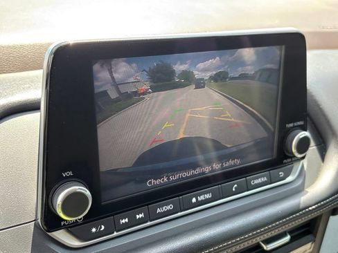 Used 2023 Nissan Rogue SV FWD image 26