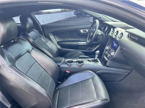 Used 2022 Ford Mustang GT Premium image 32