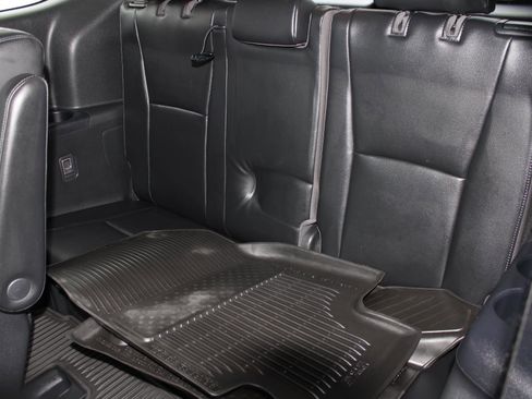 Used 2021 Toyota Highlander Limited image 17