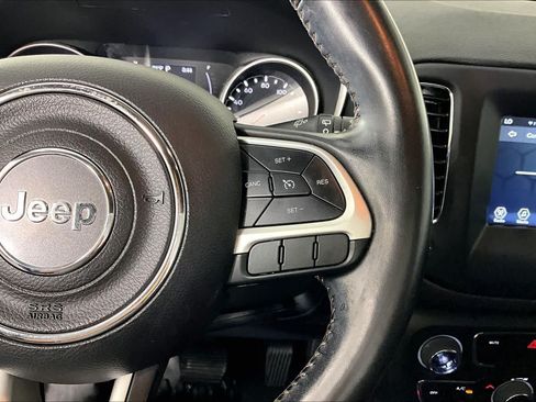 Used 2021 Jeep Compass Latitude FWD image 23