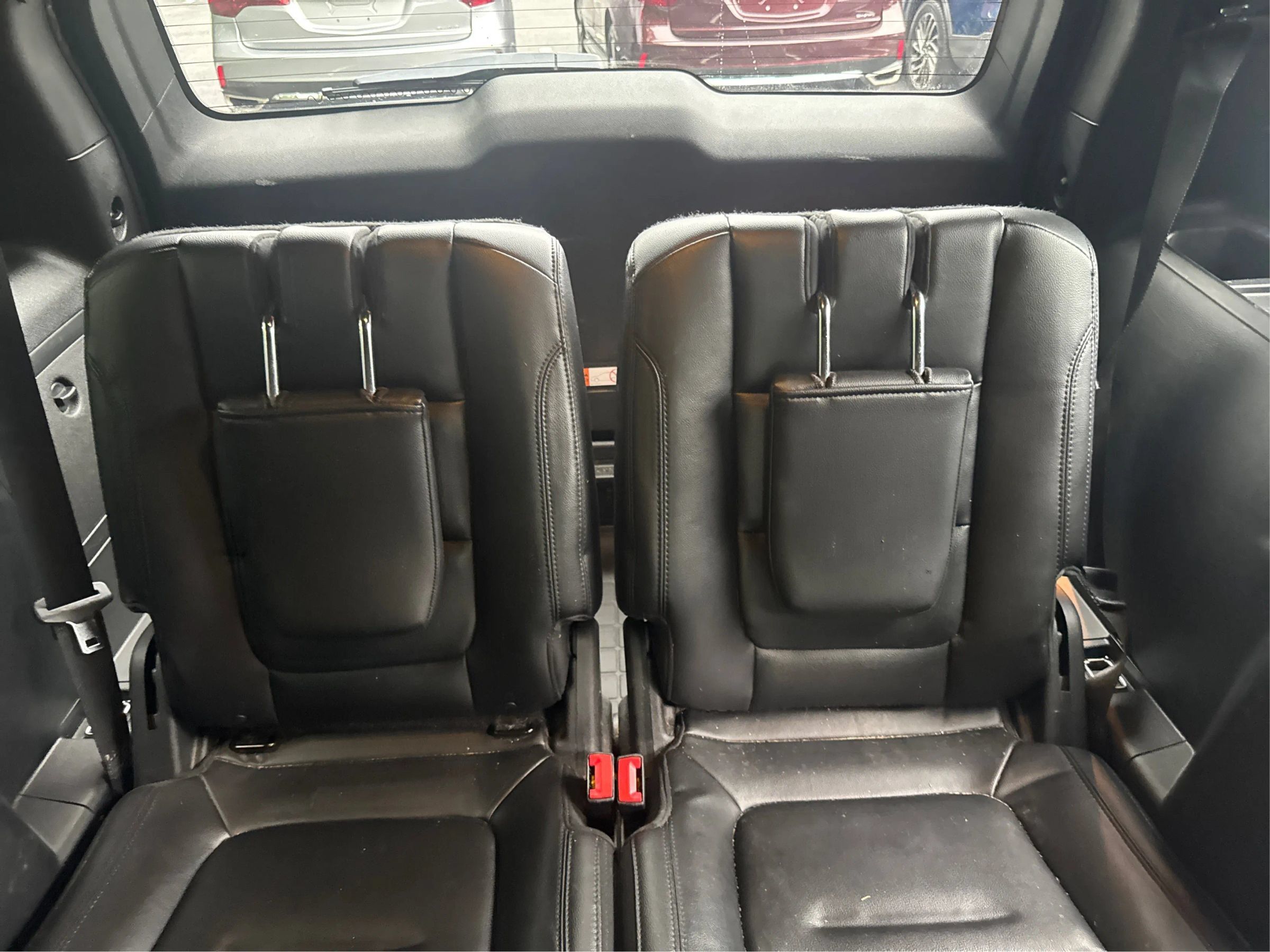 Used 2017 Ford Explorer XLT w/ Equipment Group 202A AWD/4WD image 30