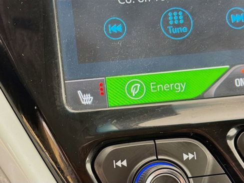 Used 2018 Chevrolet Bolt LT image 33