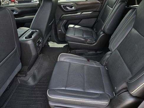 Used 2021 Chevrolet Tahoe Premier w/ Premium Package image 34