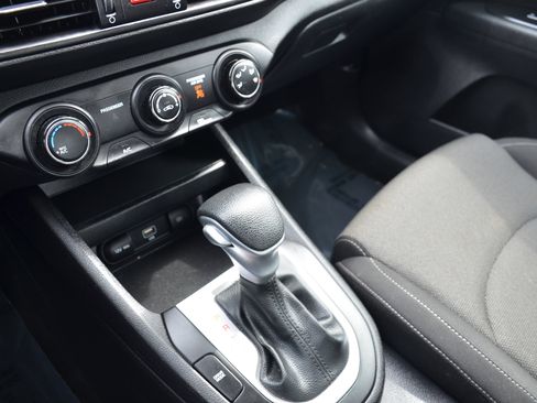 Used 2024 Kia Forte LXS image 12