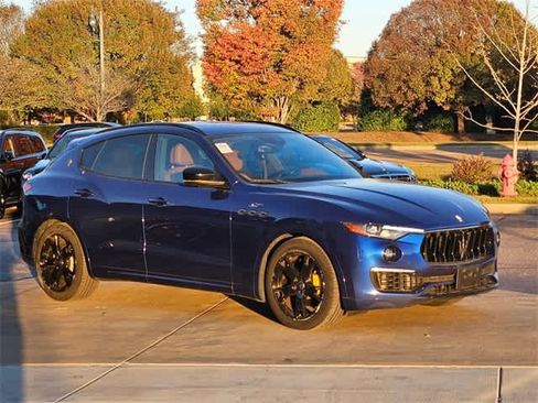 Used 2022 Maserati Levante GT image 2