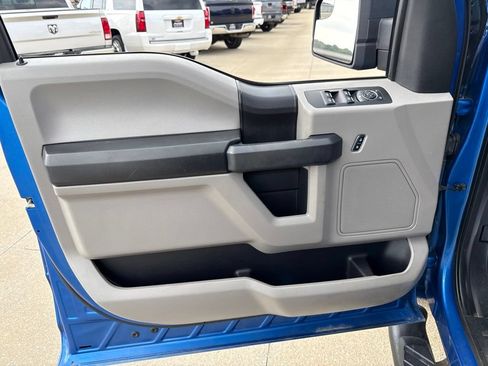 Used 2016 Ford F150 XL w/ Equipment Group 101A Mid AWD/4WD image 19