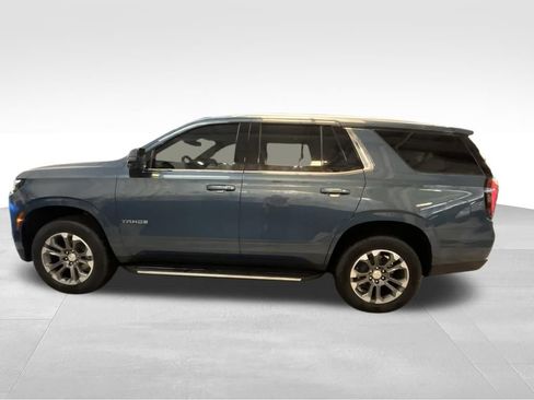 Used 2025 Chevrolet Tahoe LT w/ Comfort Package AWD/4WD image 2
