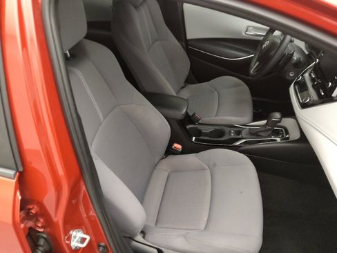 Used 2021 Toyota Corolla SE w/ Carpet Mat Package (TMS) image 21