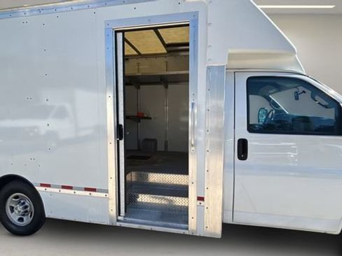 Used 2023 Chevrolet Express 3500 Work Van w/ Power Convenience Package image 38