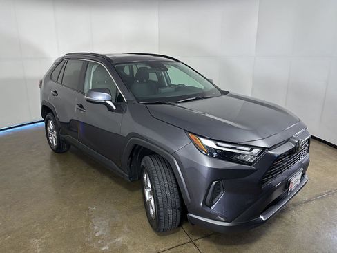 Used 2023 Toyota RAV4 XLE w/ Convenience Package image 7