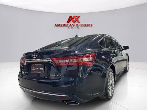 Used 2018 Toyota Avalon Limited image 7