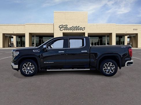 Used 2022 GMC Sierra 1500 SLT w/ SLT Premium Plus Package AWD/4WD image 8