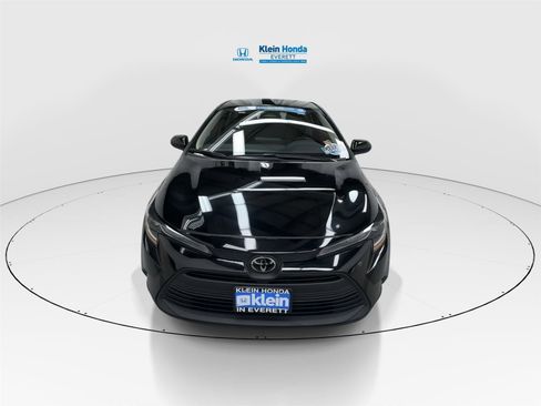 Used 2024 Toyota Corolla LE image 5