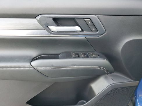 New 2026 GMC Terrain Elevation FWD image 17