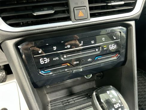 Certified 2025 Volkswagen Taos SEL image 23
