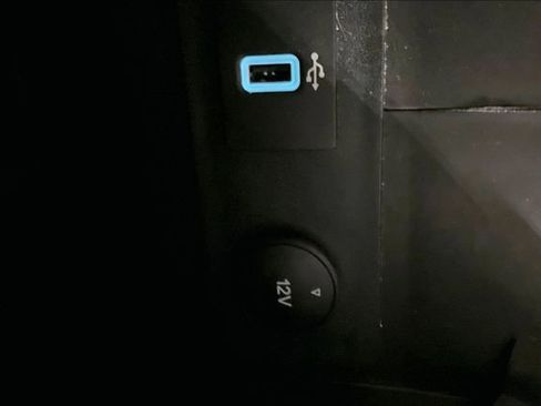 Used 2017 Ford Escape Titanium image 32