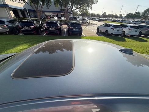 Used 2017 Volvo S90 T6 Inscription w/ Vision Package AWD/4WD image 3