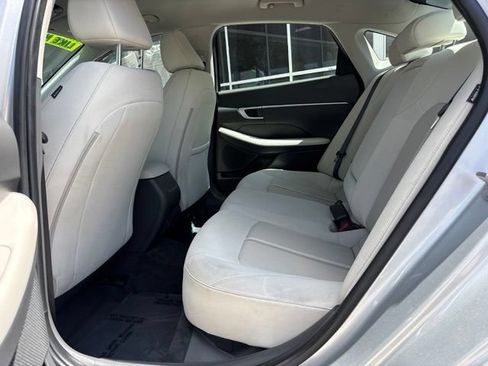 Used 2025 Hyundai Sonata SEL FWD image 25
