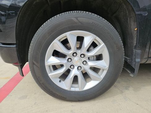 Certified 2024 Chevrolet Silverado 1500 Custom image 9