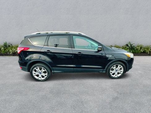 Used 2016 Ford Escape Titanium image 5