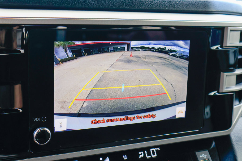 Used 2025 Toyota Tundra SR5 w/ SR5 Premium Package AWD/4WD image 5