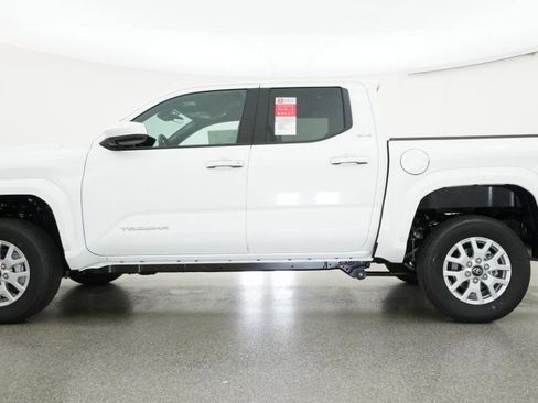New 2026 Toyota Tacoma SR5 RWD image 22