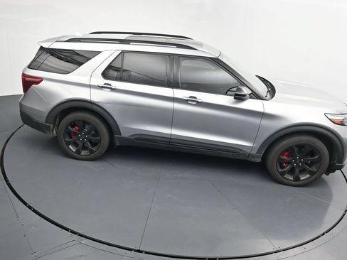 Used 2020 Ford Explorer ST w/ ST Street Pack AWD/4WD image 17