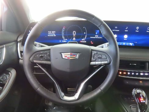 Used 2025 Cadillac CT5 Sport image 9