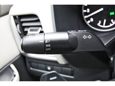 Used 2023 Nissan Rogue SV image 15